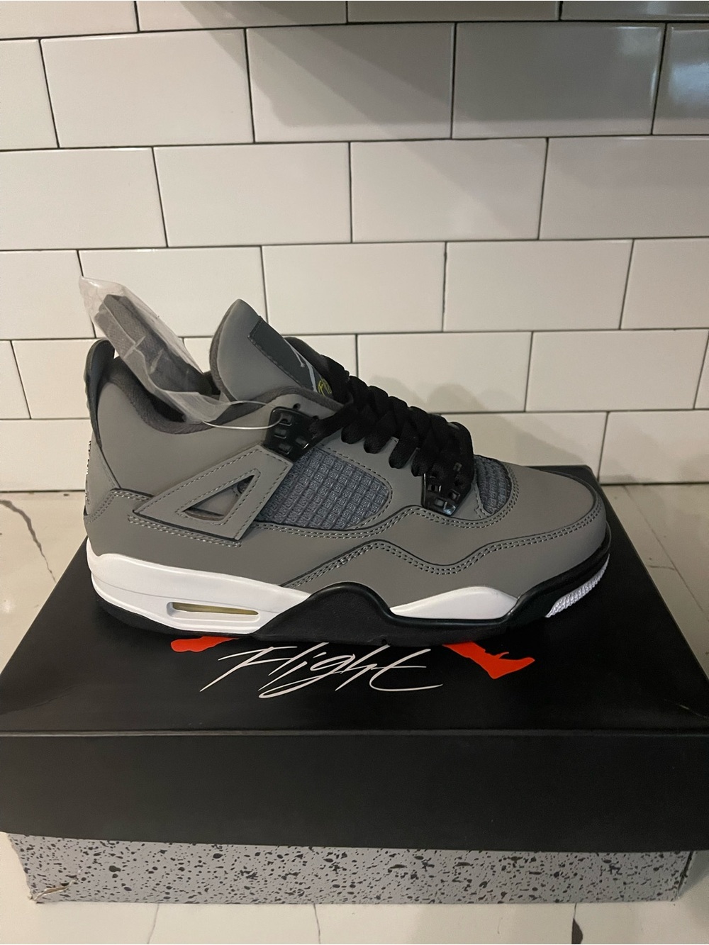 Men’s Retro 4 Cool Gray Size 6.5.
